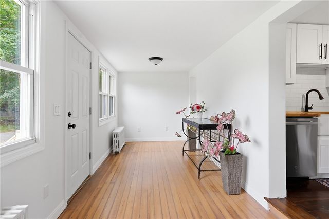 51 Terrace Avenue, Warwick, RI 02889