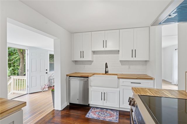 51 Terrace Avenue, Warwick, RI 02889