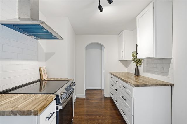 51 Terrace Avenue, Warwick, RI 02889
