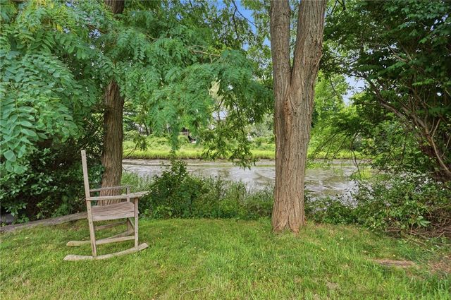 51 Terrace Avenue, Warwick, RI 02889