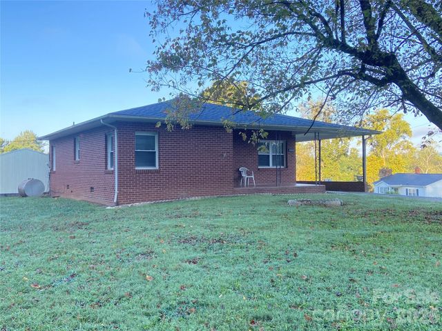 2991 Perkins Avenue, Morganton, NC 28655