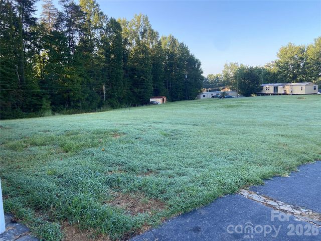 2991 Perkins Avenue, Morganton, NC 28655