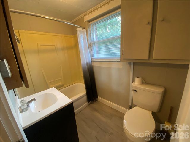 2991 Perkins Avenue, Morganton, NC 28655