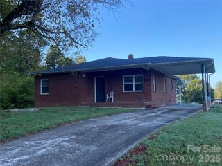 2991 Perkins Avenue, Morganton, NC 28655