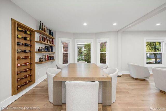 967 Ann Street, Birmingham, MI 48009