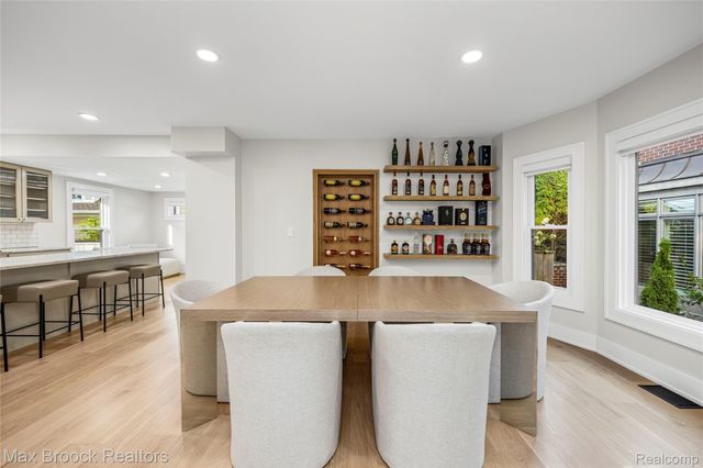 967 Ann Street, Birmingham, MI 48009