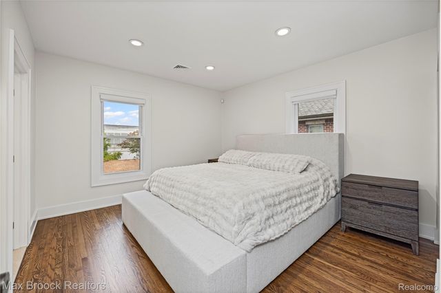 967 Ann Street, Birmingham, MI 48009