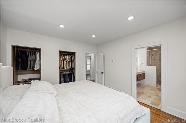 967 Ann Street, Birmingham, MI 48009