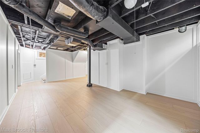 967 Ann Street, Birmingham, MI 48009