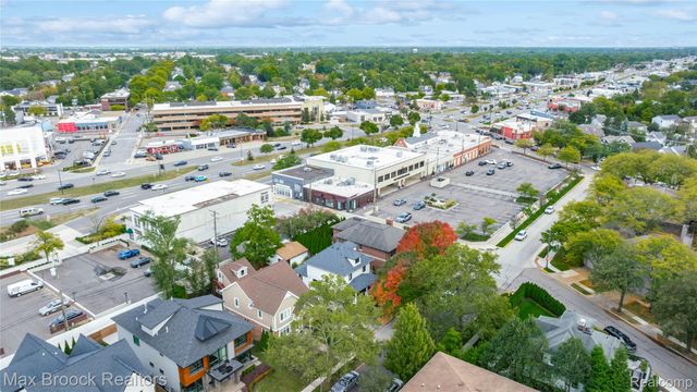 967 Ann Street, Birmingham, MI 48009