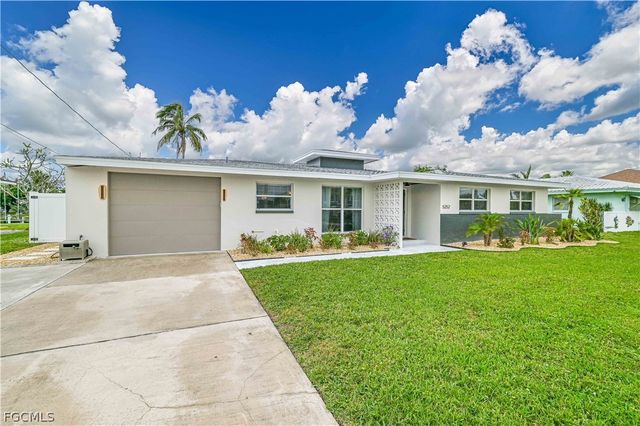 5252 Willow CT, Cape Coral, FL 33904