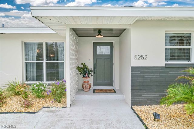 5252 Willow CT, Cape Coral, FL 33904