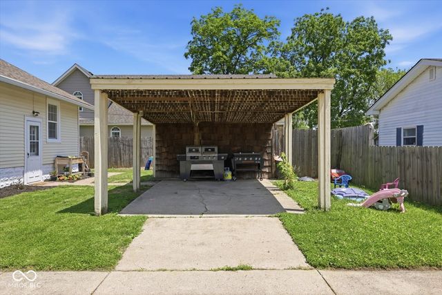 543 4th Street, Shelbyville, IN 46176
