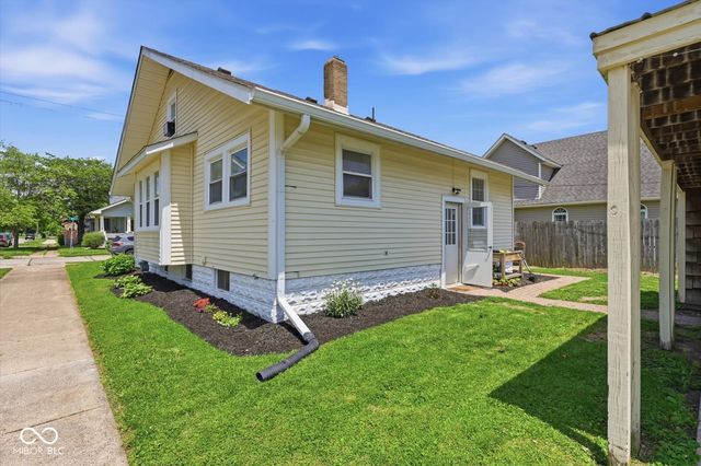 543 4th Street, Shelbyville, IN 46176
