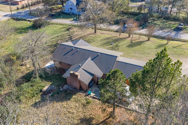 443 W 8th Street, Booneville, AR 72927