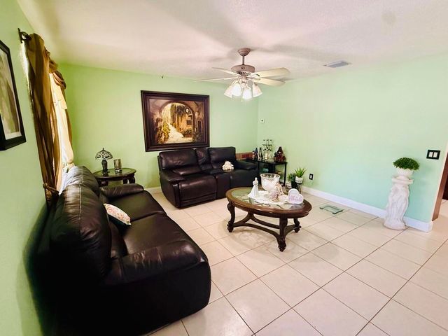3335 10th Avenue N, Palm Springs, FL 33461