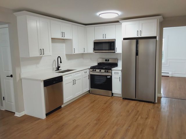 9536 S Kenneth Avenue, Oak Lawn, IL 60453