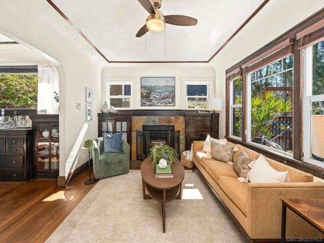 3633 37 32nd St, San Diego, CA 92104