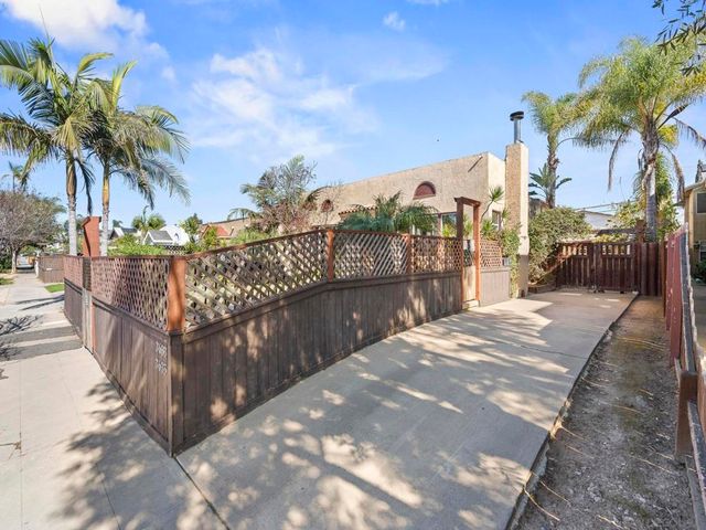 3633 37 32nd St, San Diego, CA 92104