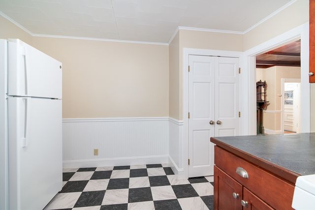 11 French St 2, Quincy, MA 02171