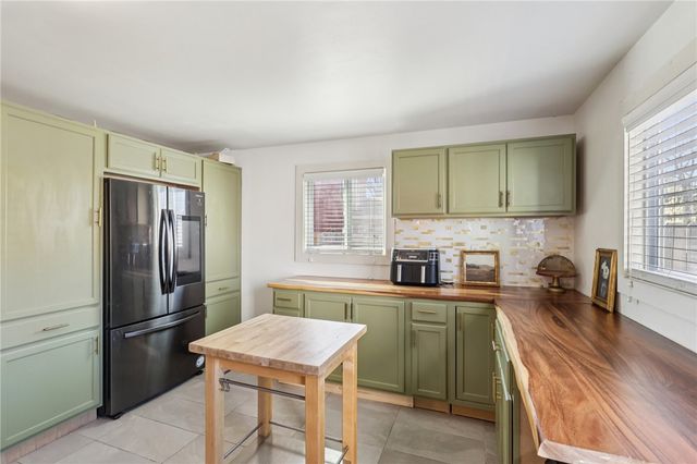 1619 Manhattan Street, Manchester, PA 15233