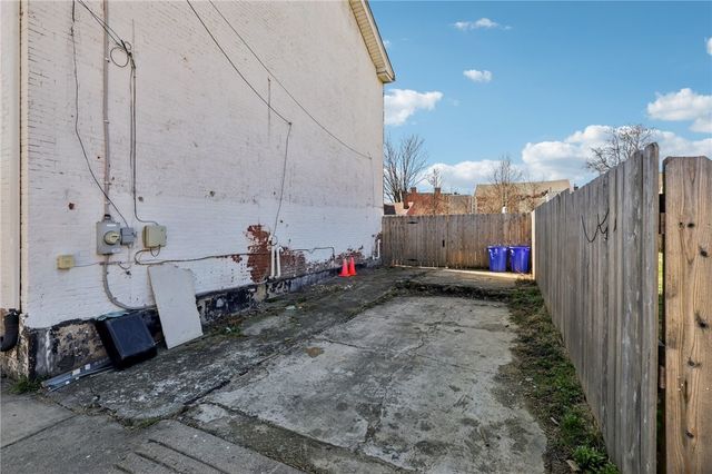 1619 Manhattan Street, Manchester, PA 15233