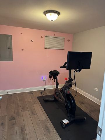 1216 W 95th Place, Chicago, IL 60643