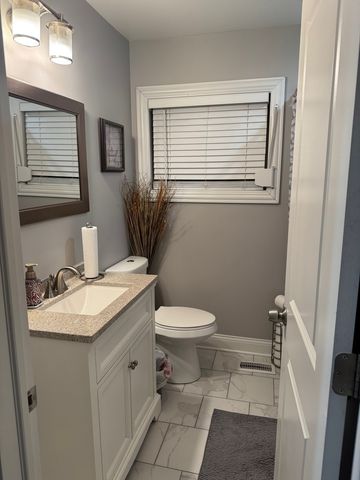 1216 W 95th Place, Chicago, IL 60643