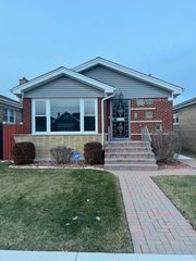 1216 W 95th Place, Chicago, IL 60643