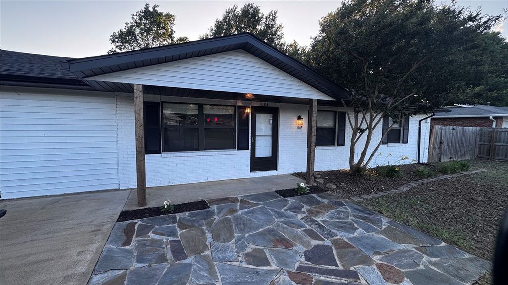 1004 Joye Street, Springdale, AR 72762