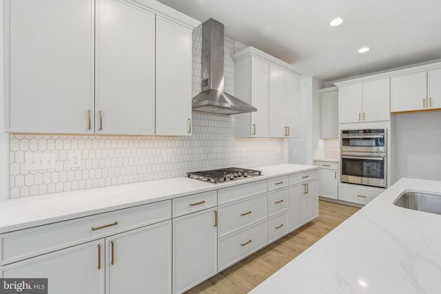 1050 GLEN HALL RD, Kennett Square, PA 19348