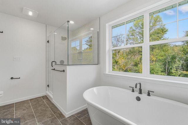 1050 GLEN HALL RD, Kennett Square, PA 19348