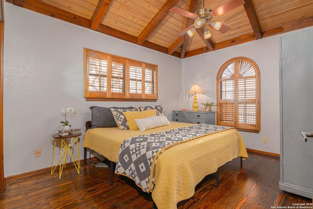 110 lakeside, Seguin, TX 78155