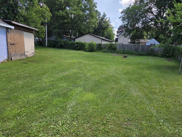 325 S Sixth STREET, Delavan, WI 53115