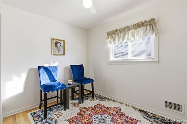 23162 Doremus Street, Saint Clair Shores, MI 48080