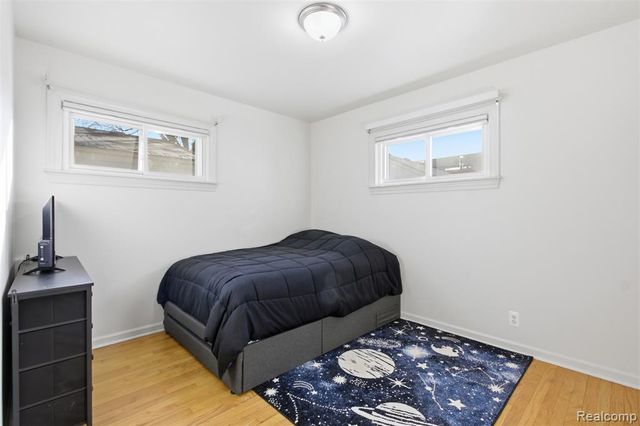 23162 Doremus Street, Saint Clair Shores, MI 48080