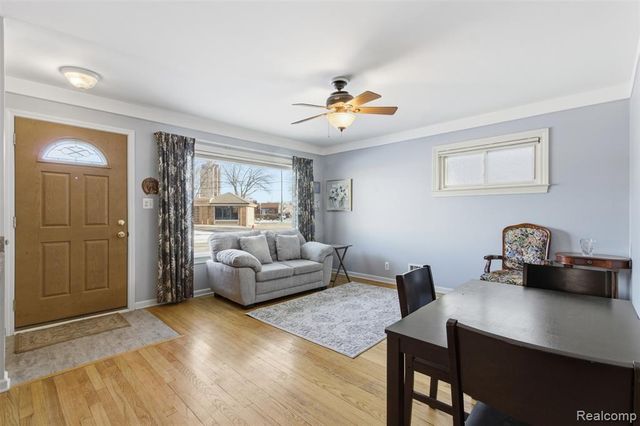 23162 Doremus Street, Saint Clair Shores, MI 48080