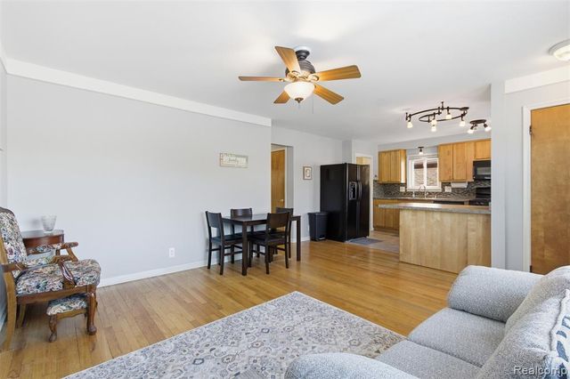 23162 Doremus Street, Saint Clair Shores, MI 48080