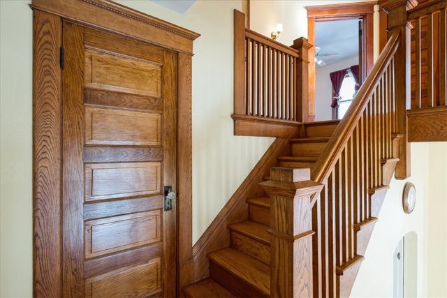 1518 Bever Ave, Cedar Rapids, IA 52403