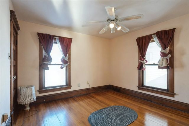 1518 Bever Ave, Cedar Rapids, IA 52403