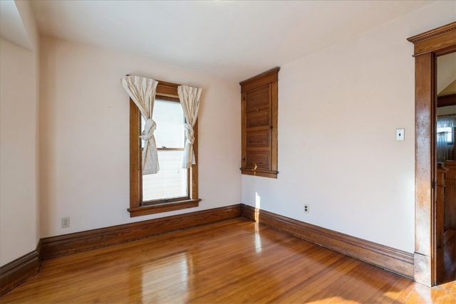 1518 Bever Ave, Cedar Rapids, IA 52403