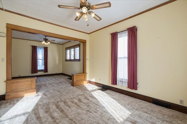 1518 Bever Ave, Cedar Rapids, IA 52403