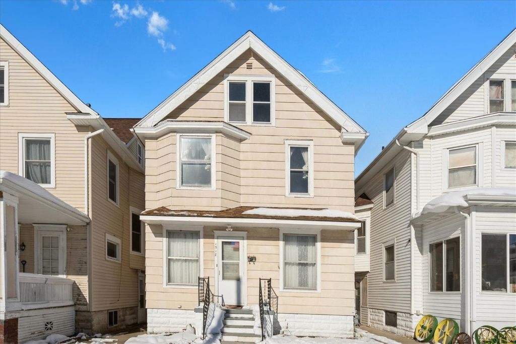 1518 Bever Ave, Cedar Rapids, IA 52403