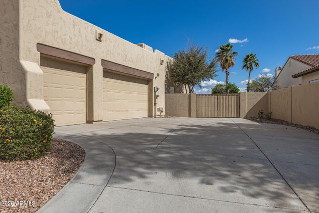 2511 N 143RD Drive, Goodyear, AZ 85395