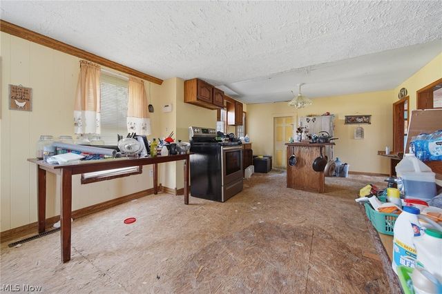 4677 Rock Spring Road, Ravenna, OH 44266