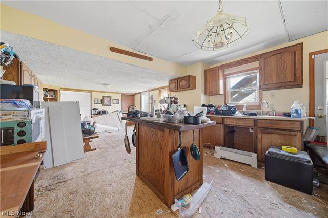 4677 Rock Spring Road, Ravenna, OH 44266