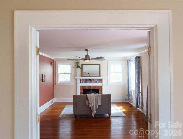 63 Washington Avenue, Asheville, NC 28804