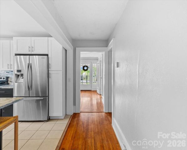 63 Washington Avenue, Asheville, NC 28804