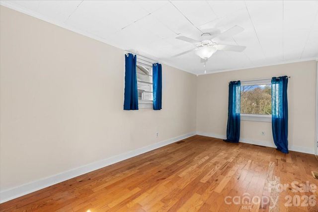 63 Washington Avenue, Asheville, NC 28804