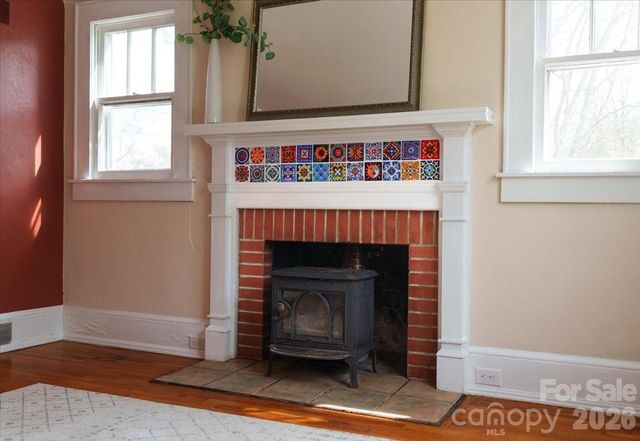 63 Washington Avenue, Asheville, NC 28804